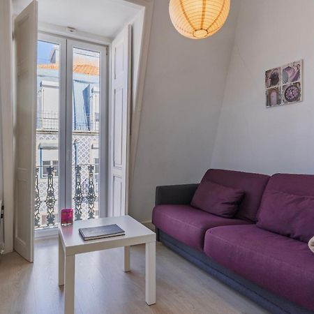 Classic Topfloor Apartment By Lovelystay Lisboa Exterior foto