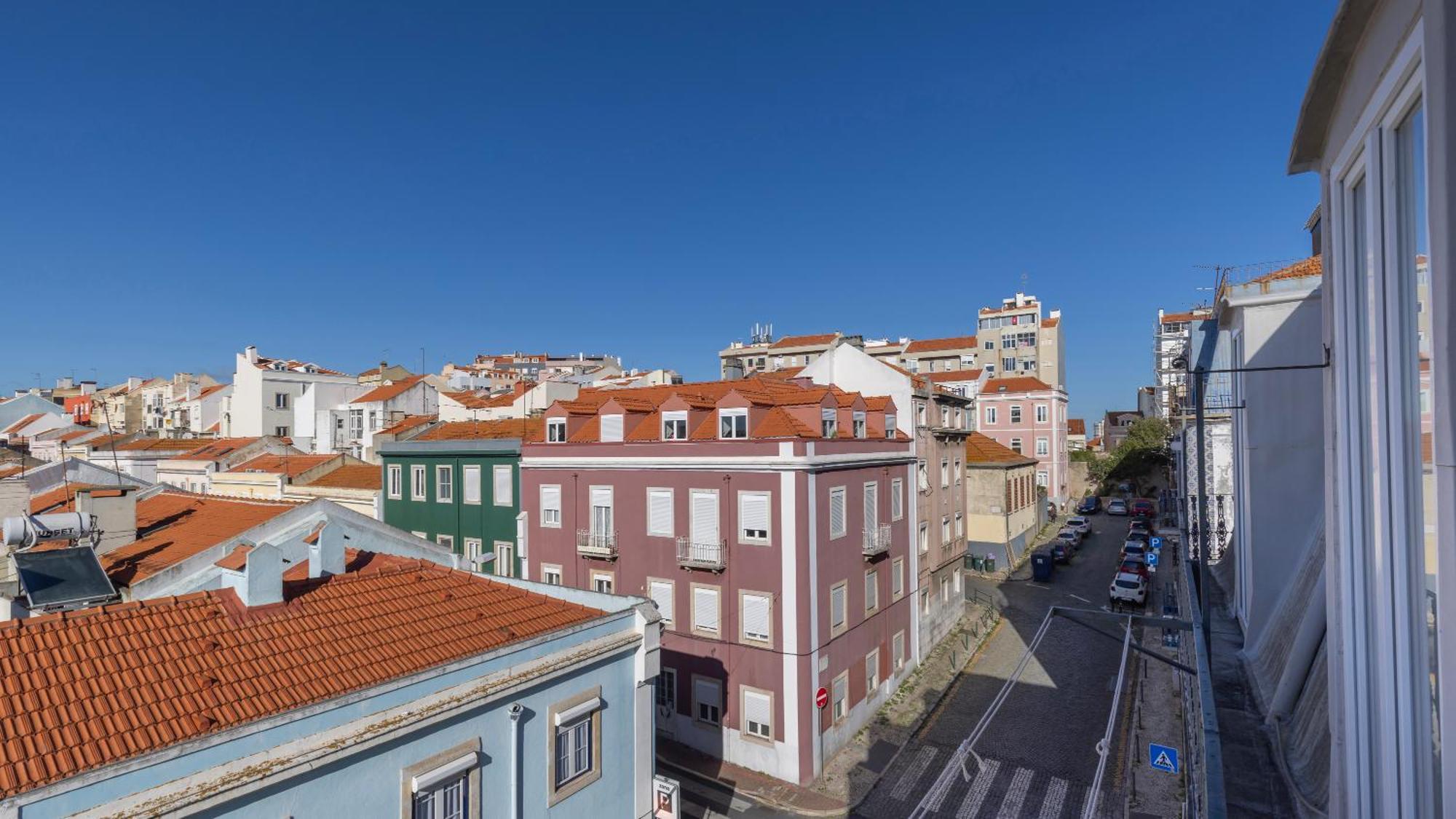 Classic Topfloor Apartment By Lovelystay Lisboa Exterior foto