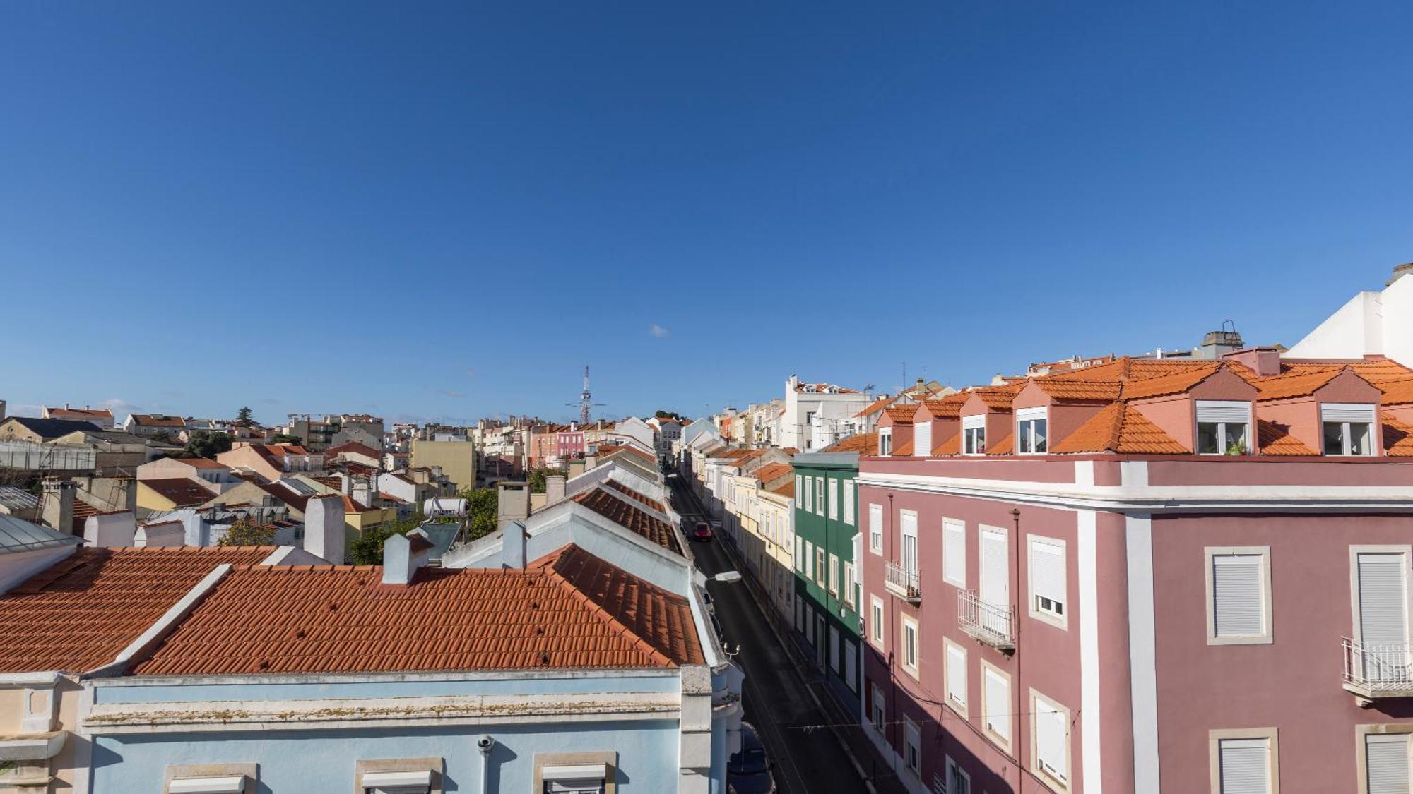 Classic Topfloor Apartment By Lovelystay Lisboa Exterior foto