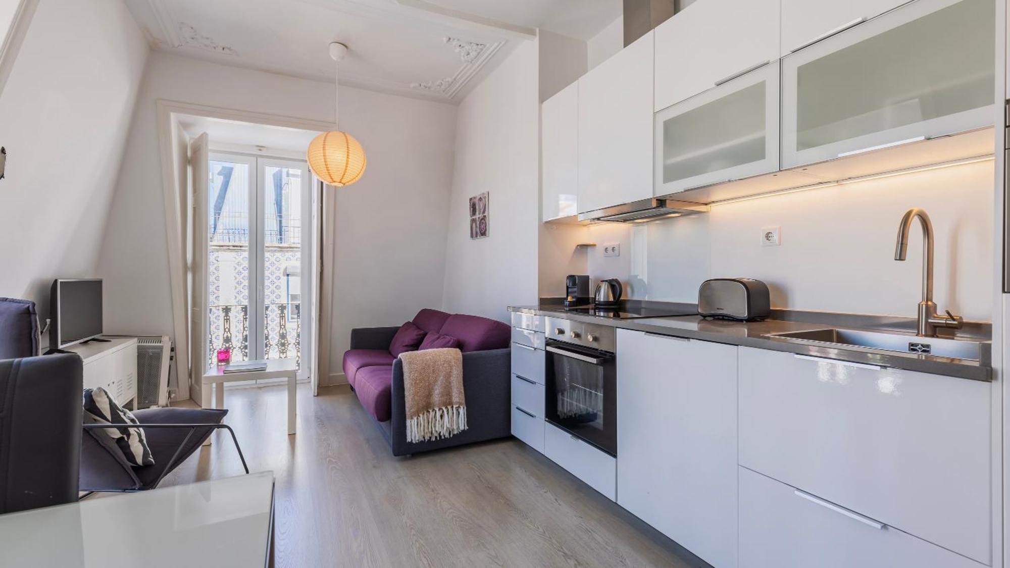 Classic Topfloor Apartment By Lovelystay Lisboa Exterior foto